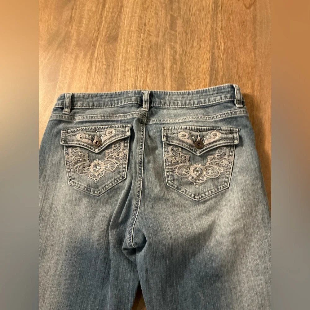 Bling cuffed cropped jeans